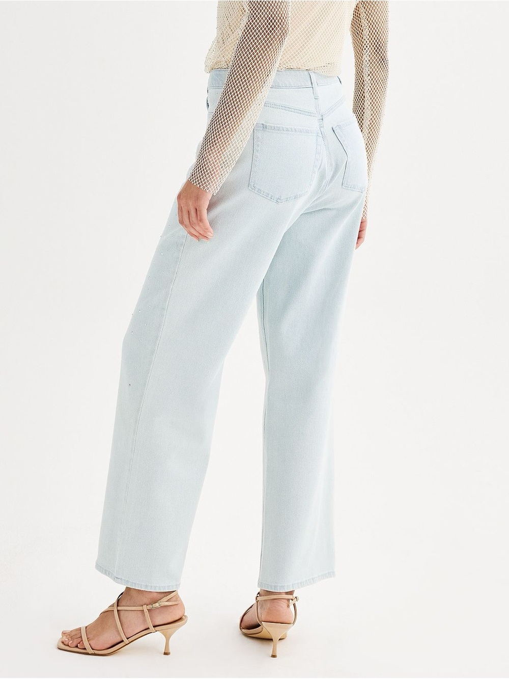 Intempo Rhinestone Crystal Wide Leg Crop Jeans Light Wash | Size 6 - Picture 5 of 15